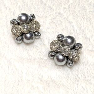 Vintage 50's Elegant Silvertone Faux Pearl Cluster Clip Earrings -Made in Japan